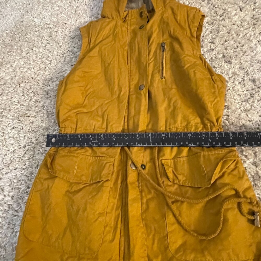 C’EST TOI Mustard Sherpa Lined Utility Hooded Vest Size S - Picture 2 of 7
